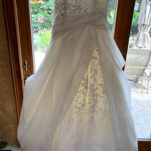 Kleinfeld wedding dress - Picture 5 of 6